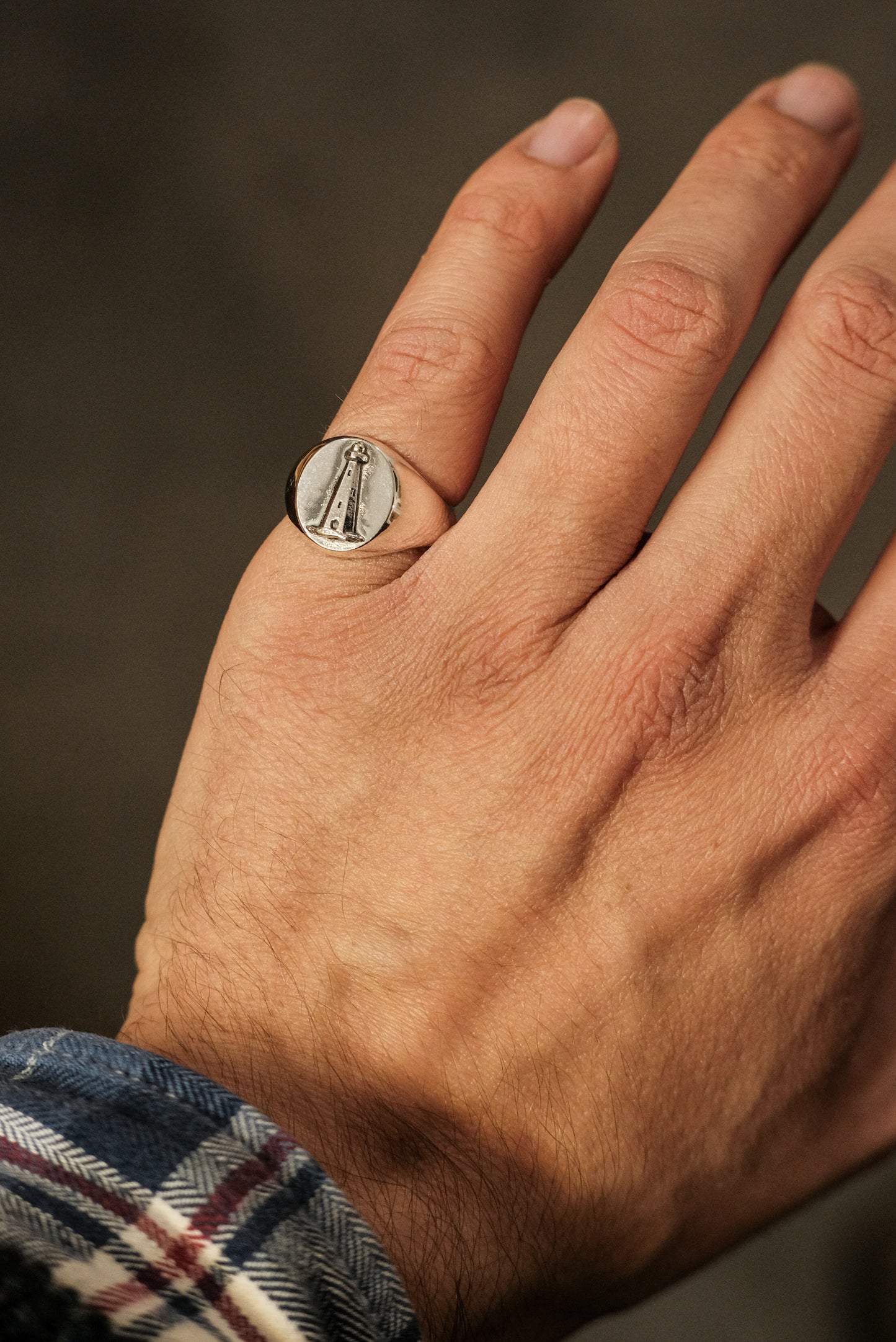 Lighthouse oval signet ring