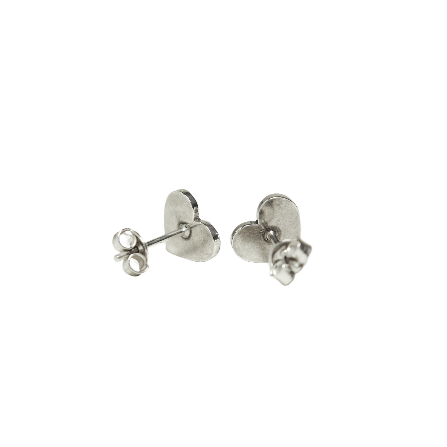 Riveted heart studs