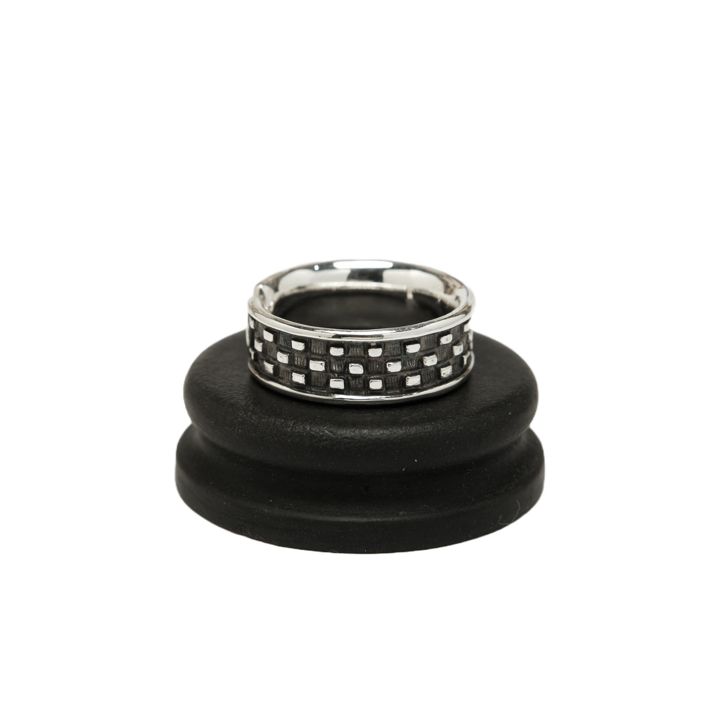 Rustic checkerboard band