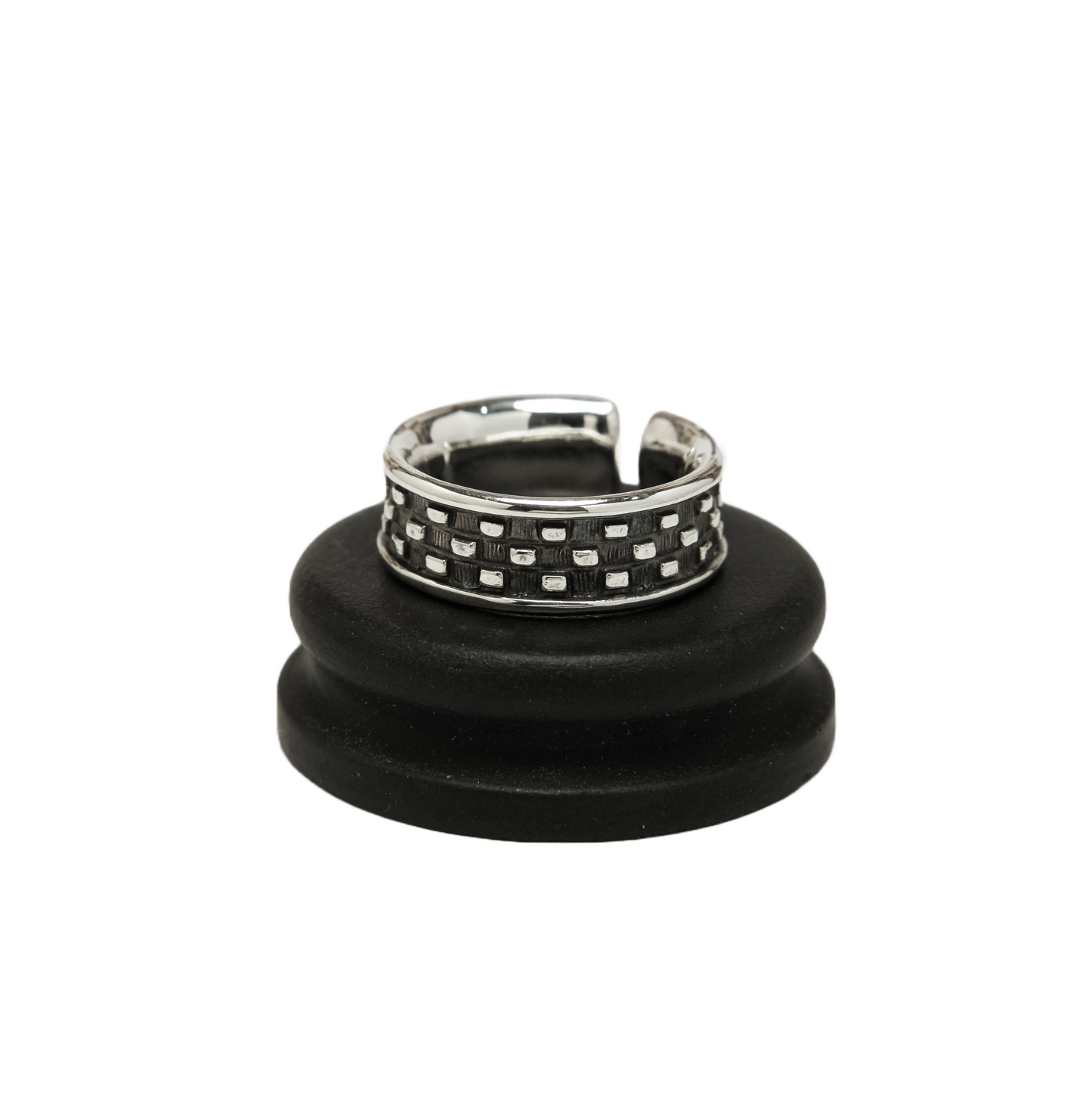 Rustic checkerboard band