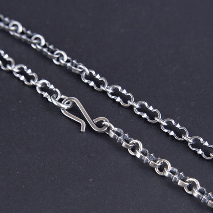 Kerker chain