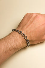 Load image into Gallery viewer, Bent Bone chain bracelet
