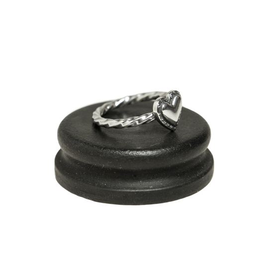 Riveted heart ring