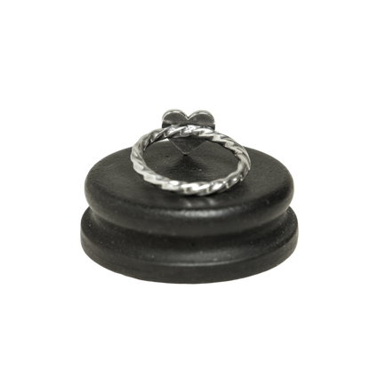 Riveted heart ring