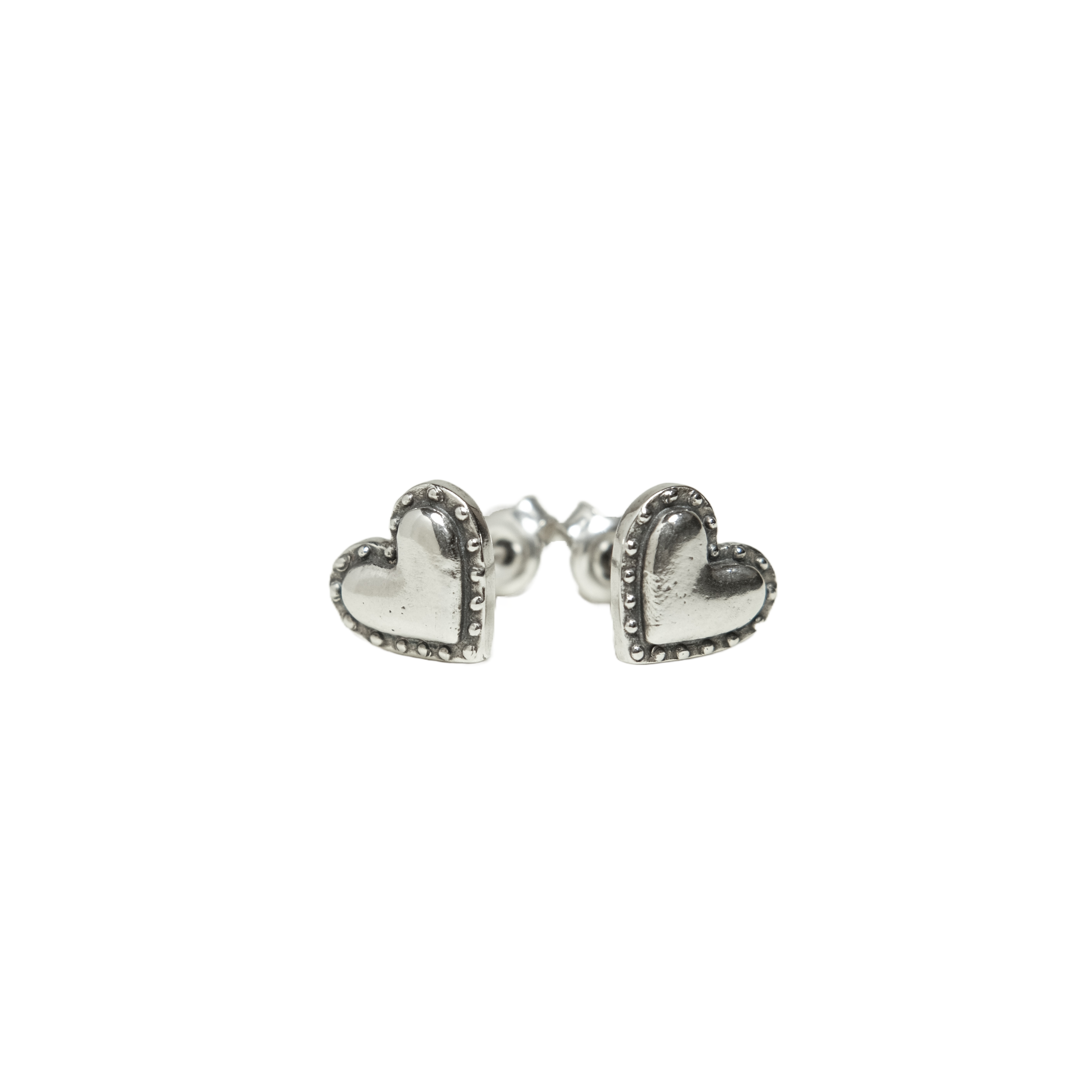 Riveted heart studs